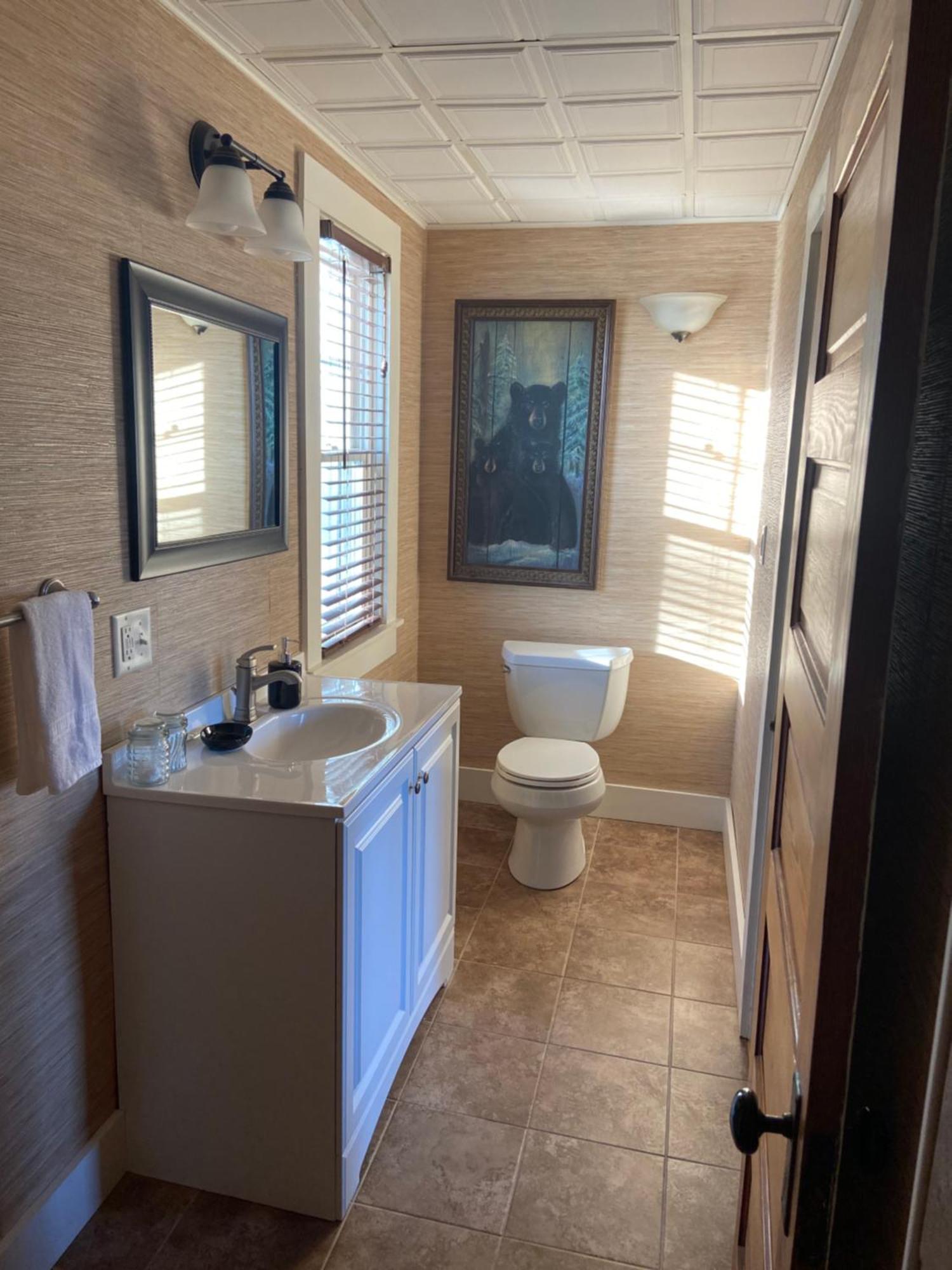 Tavern - Country Suite Newport 외부 사진
